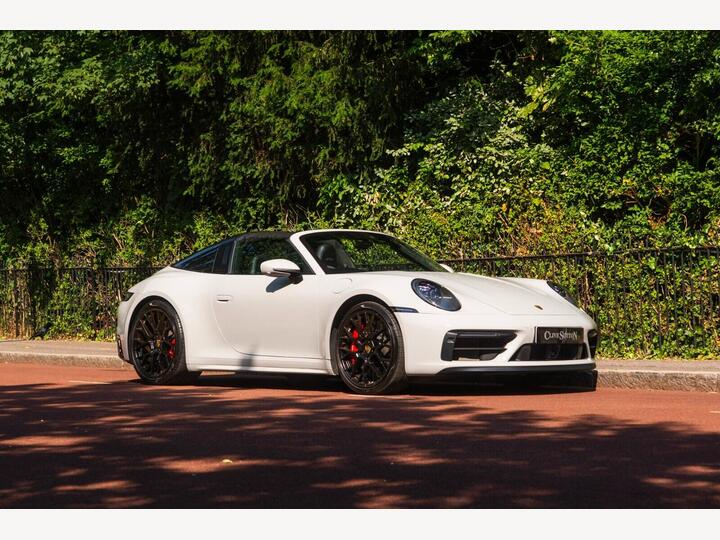 Porsche 911 GTS 2dr PDK