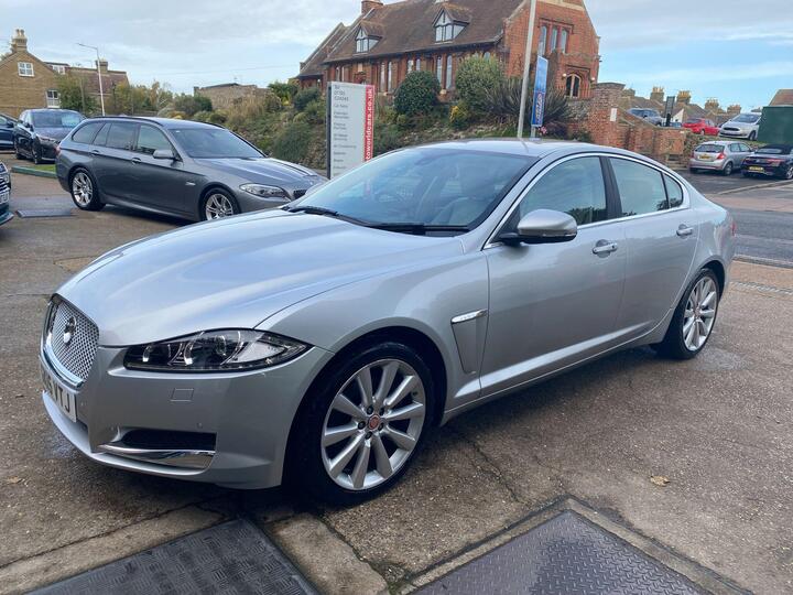 Jaguar XF 2.2d Portfolio Auto Euro 5 (s/s) 4dr