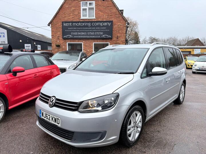 Volkswagen Touran 1.6 TDI SE Euro 5 5dr Volkswagen Touran 1.6 TDI SE Euro 5 5dr