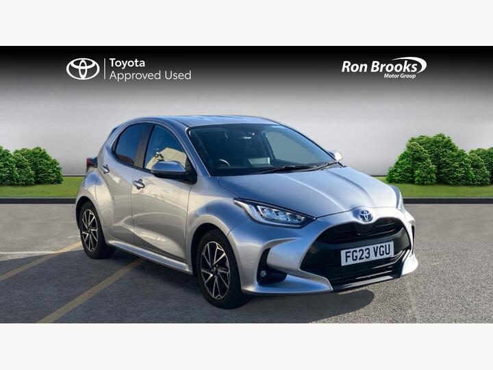 Toyota Yaris 1.5 VVT-h Design E-CVT Euro 6 (s/s) 5dr