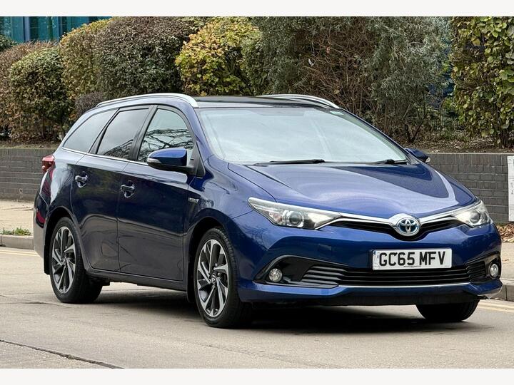 Toyota Auris 1.8 VVT-h Design Touring Sports CVT Euro 6 (s/s) 5dr Toyota Auris 1.8 VVT-h Design Touring Sports CVT Euro 6 (s/s) 5dr