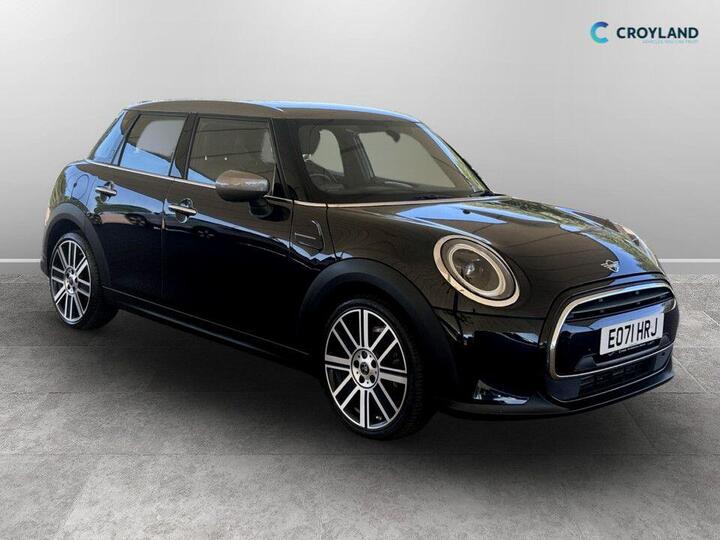 MINI HATCH 1.5 Cooper Exclusive Steptronic Euro 6 (s/s) 5dr