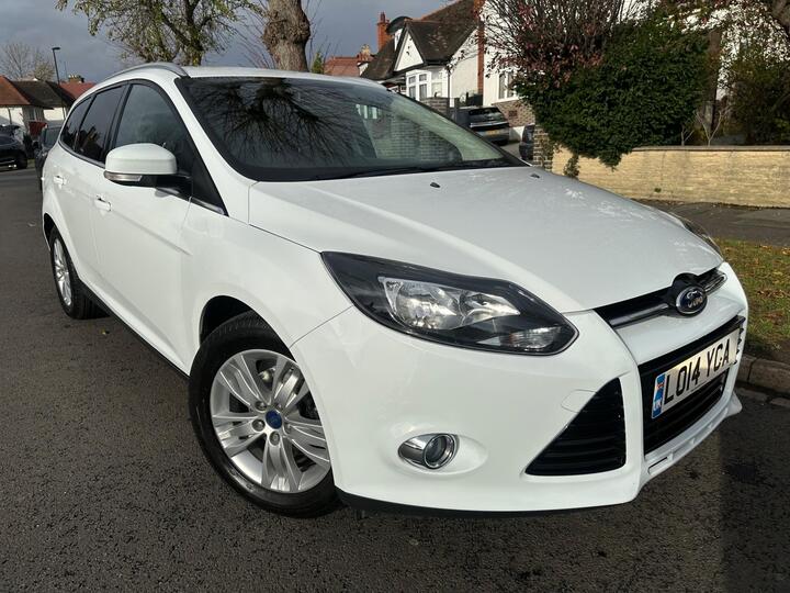 Ford Focus 1.6 Titanium Navigator Powershift Euro 5 5dr