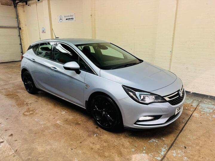 Vauxhall Astra 1.4i SRi Euro 6 5dr Vauxhall Astra 1.4i SRi Euro 6 5dr