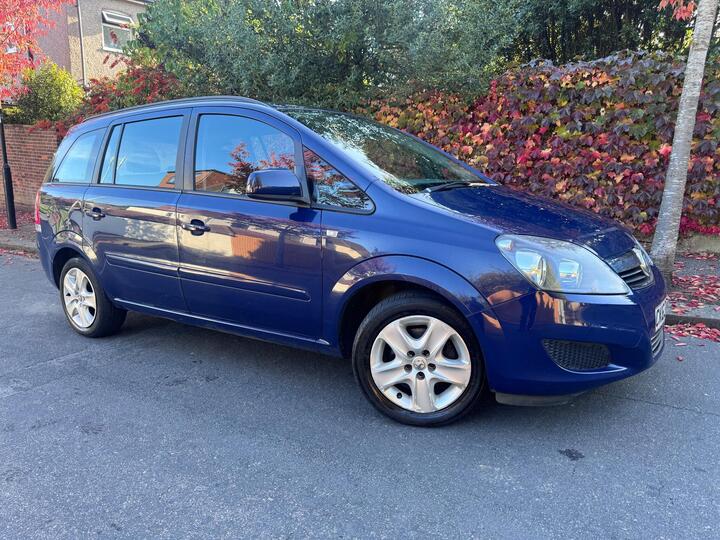 Vauxhall Zafira 1.6 16V Exclusiv Euro 5 5dr Vauxhall Zafira 1.6 16V Exclusiv Euro 5 5dr