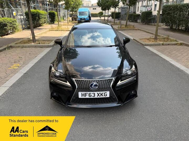Lexus IS 2.5 300h F Sport E-CVT Euro 5 (s/s) 4dr