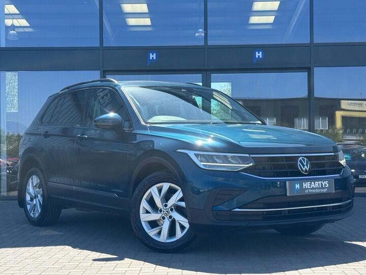 Volkswagen TIGUAN 2.0 TDI Life DSG Euro 6 (s/s) 5dr