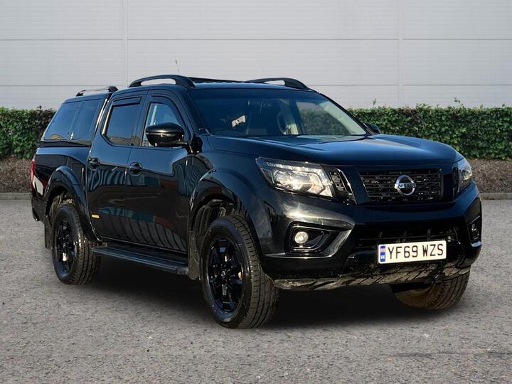 Nissan Navara 2.3 DCi N-Guard Auto 4WD Euro 6 4dr