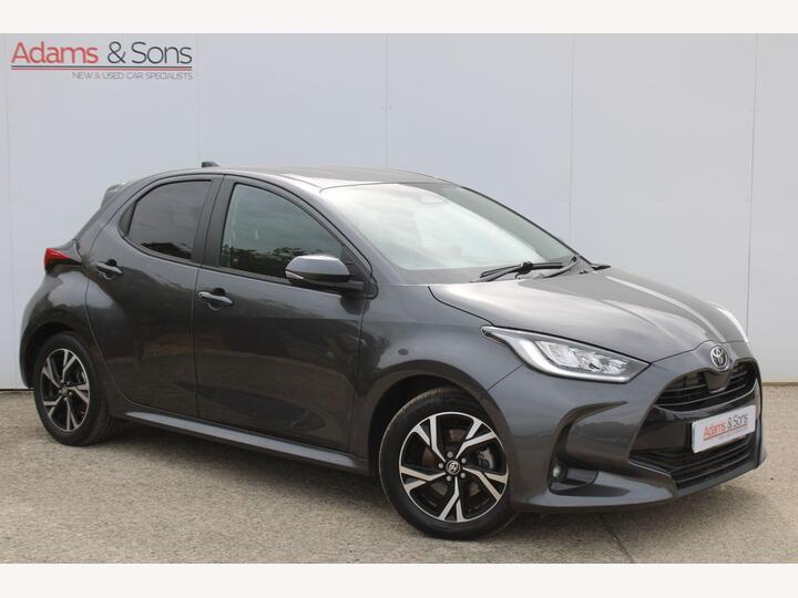 Toyota Yaris 1.5 VVT-h Design E-CVT Euro 6 (s/s) 5dr