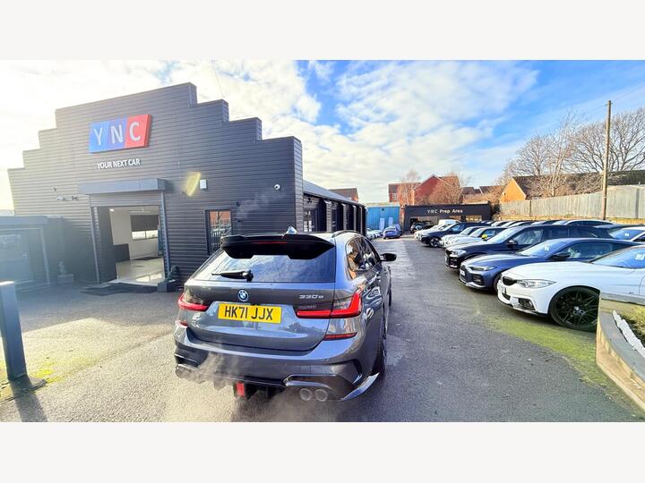 BMW 3 Series 2.0 330e 12kWh M Sport Touring Auto Euro 6 (s/s) 5dr