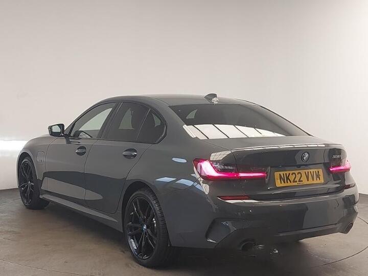 BMW 3 Series 2.0 330e 12kWh M Sport Pro Edition Auto Euro 6 (s/s) 4dr