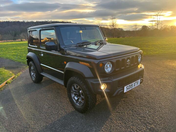 Suzuki Jimny 1.5 SZ5 ALLGRIP Euro 6 3dr Suzuki Jimny 1.5 SZ5 ALLGRIP Euro 6 3dr