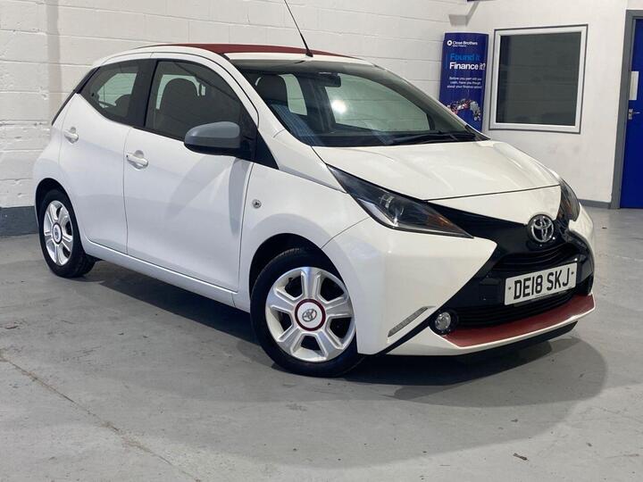 Toyota AYGO 1.0 VVT-i X-claim Funroof Euro 6 5dr