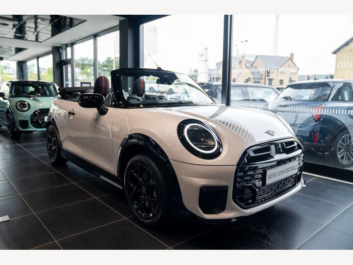 MINI Cooper Convertible 2.0S Sport Steptronic Euro 6 (s/s) 2dr