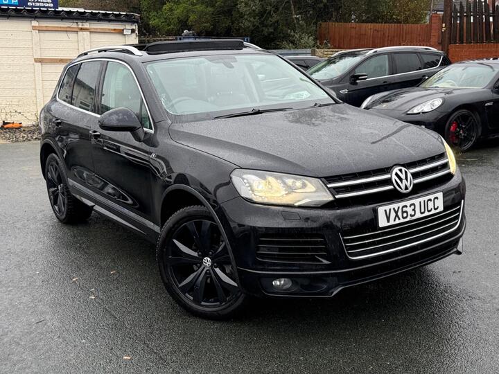 Volkswagen Touareg 3.0 TDI V6 BlueMotion Tech R-Line Tiptronic 4WD Euro 5 (s/s) 5dr