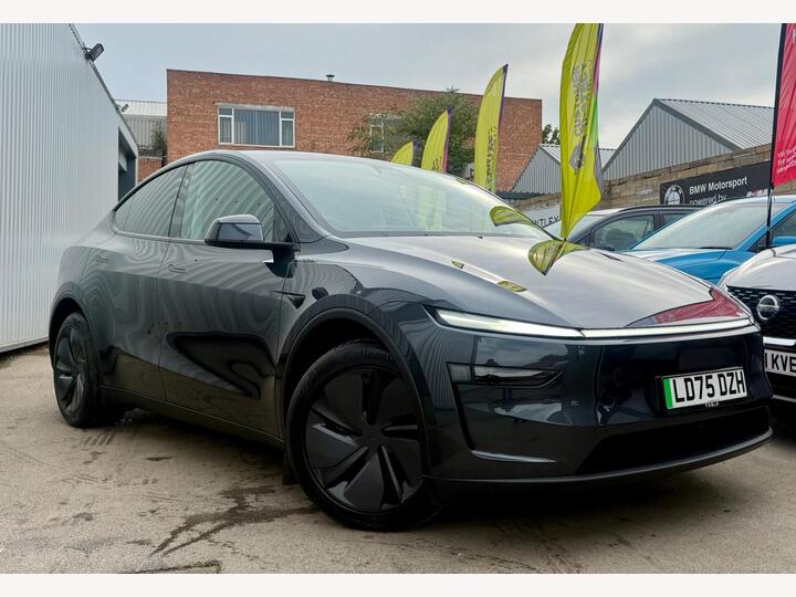 Tesla Model Y 84.7kWh (Dual Motor) Long Range Auto 4WDE 5dr