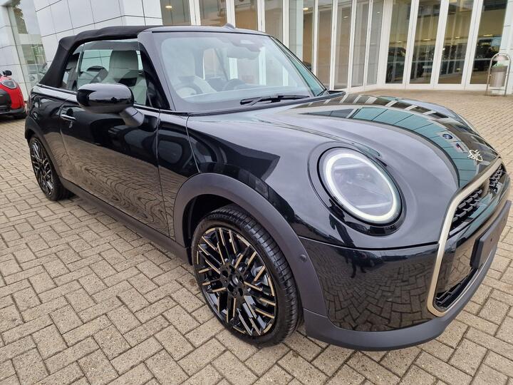MINI Convertible 1.5 Cooper Exclusive Steptronic Euro 6 (s/s) 2dr