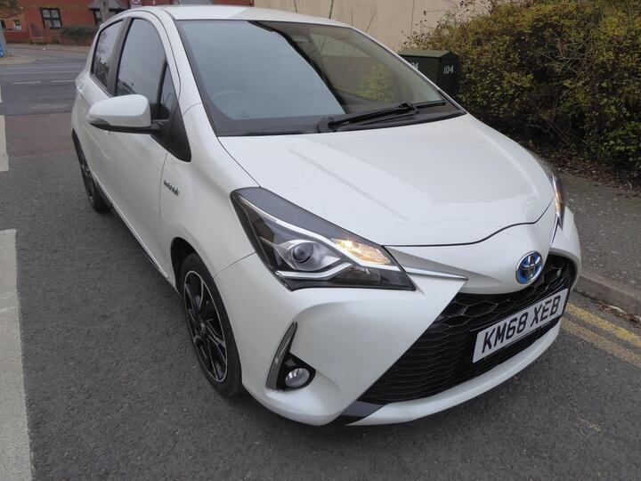 Toyota Yaris 1.5 VVT-h Design E-CVT Euro 6 (s/s) 5dr
