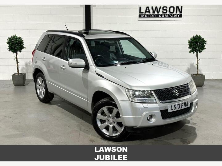 Suzuki GRAND VITARA 2.4 VVT SZ5 Auto 4WD Euro 5 5dr Suzuki GRAND VITARA 2.4 VVT SZ5 Auto 4WD Euro 5 5dr