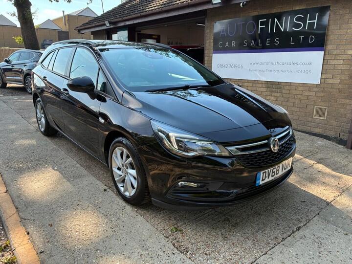 Vauxhall ASTRA 1.6 CDTi EcoTEC BlueInjection Tech Line Nav Sports Tourer Euro 6 (s/s) 5dr