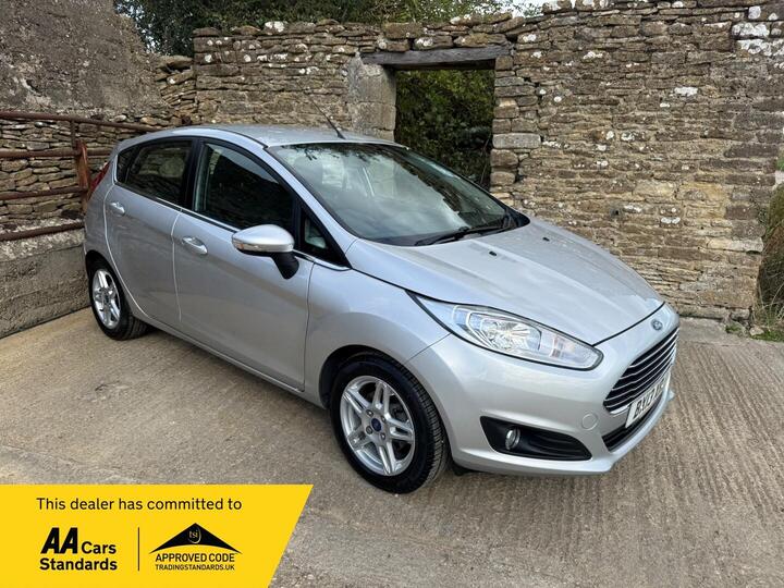 Ford Fiesta 1.0T EcoBoost Zetec Euro 5 (s/s) 5dr