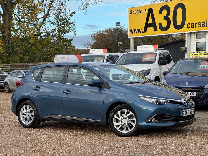 Toyota Auris 1.2 VVT-i Business Edition Euro 6 (s/s) 5dr