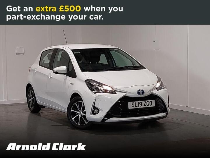Toyota Yaris 1.5 VVT-h Icon Tech E-CVT Euro 6 (s/s) 5dr