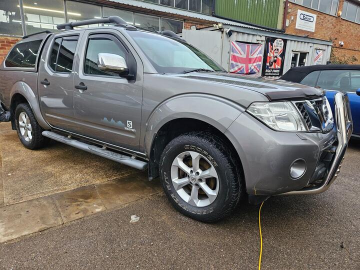 Nissan Navara 2.5 DCi Tekna 4WD Euro 5 4dr