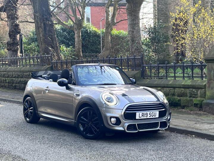 MINI CONVERTIBLE 1.5 Cooper Sport Euro 6 (s/s) 2dr MINI CONVERTIBLE 1.5 Cooper Sport Euro 6 (s/s) 2dr