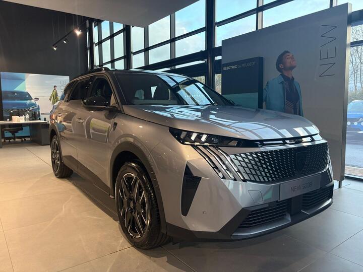 Peugeot 5008 1.2 HYBRID GT E-DSC6 Euro 6 (s/s) 5dr