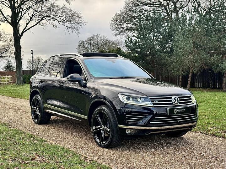 Volkswagen TOUAREG 3.0 TDI V6 BlueMotion Tech R-Line Tiptronic 4WD Euro 6 (s/s) 5dr