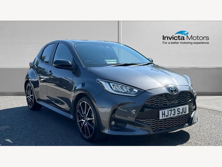 Toyota Yaris 1.5 VVT-h GR SPORT E-CVT Euro 6 (s/s) 5dr