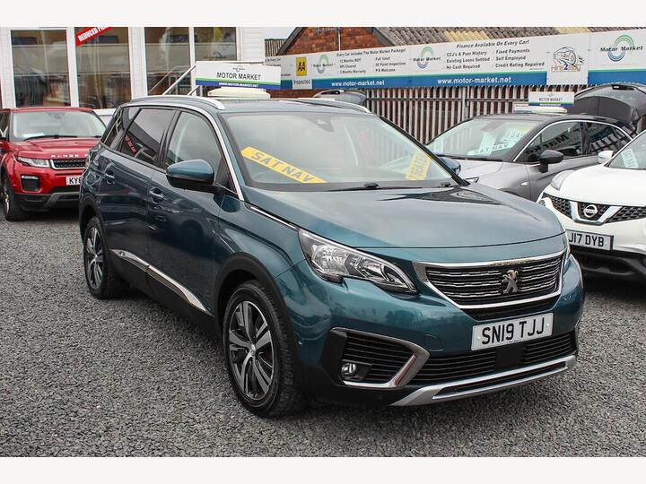 Peugeot 5008 1.2 PureTech Allure Euro 6 (s/s) 5dr Peugeot 5008 1.2 PureTech Allure Euro 6 (s/s) 5dr