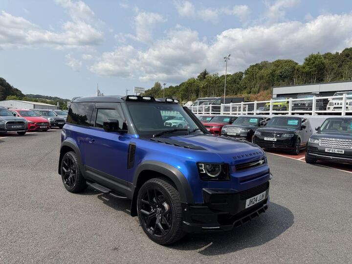 Land Rover DEFENDER 3.0 D250 MHEV SE Hard Top SUV Auto 4WD SWB Euro 6 (s/s) 3dr