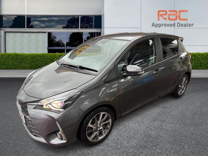 Toyota Yaris 1.5 VVT-h Y20 Bi-tone E-CVT Euro 6 (s/s) 5dr