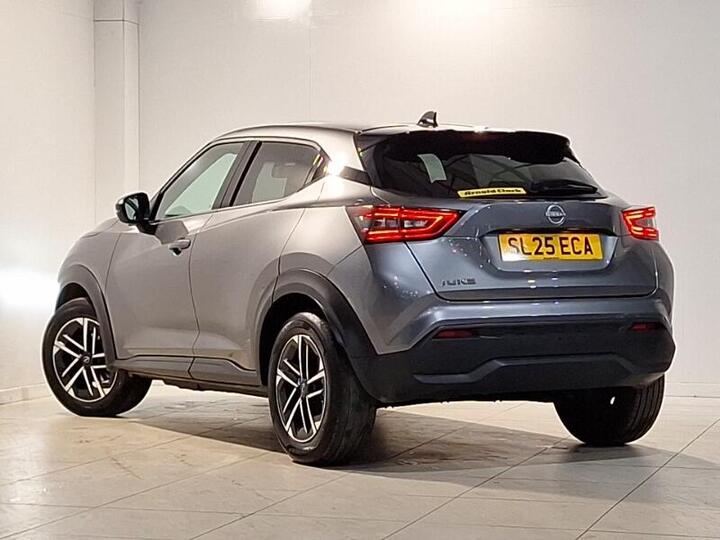 Nissan Juke 1.0 DIG-T N-Connecta Euro 6 (s/s) 5dr