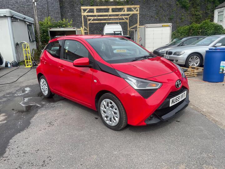 Toyota AYGO 1.0 VVT-i X-play Euro 6 5dr