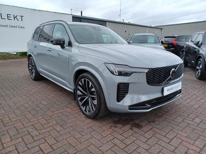 Volvo XC90 2.0 B5 MHEV Plus Auto 4WD Euro 6 (s/s) 5dr