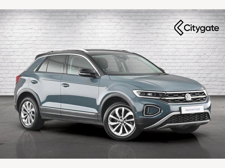 Volkswagen T-Roc 2.0 TSI Style DSG 4Motion Euro 6 (s/s) 5dr Volkswagen T-Roc 2.0 TSI Style DSG 4Motion Euro 6 (s/s) 5dr