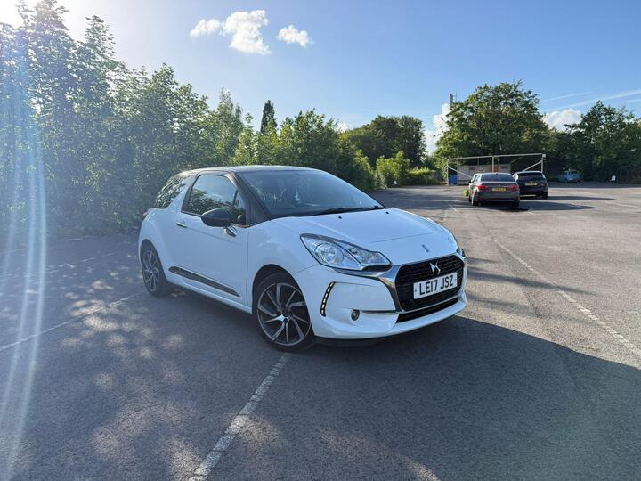 DS AUTOMOBILES DS 3 1.2 PureTech Connected Chic Euro 6 3dr
