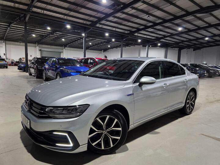 Volkswagen Passat 1.4 TSI 13kWh GTE DSG Euro 6 (s/s) 4dr