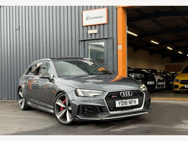 Audi RS4 AVANT 2.9 TFSI V6 Carbon Edition Tiptronic Quattro Euro 6 (s/s) 5dr Audi RS4 AVANT 2.9 TFSI V6 Carbon Edition Tiptronic Quattro Euro 6 (s/s) 5dr