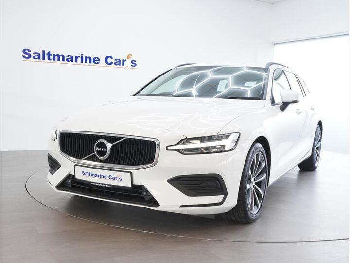 Volvo V60 2.0 B3 MHEV Momentum Auto Euro 6 (s/s) 5dr