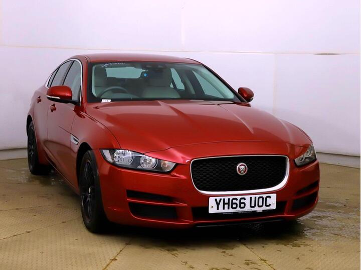 Jaguar XE 2.0d Prestige Euro 6 (s/s) 4dr