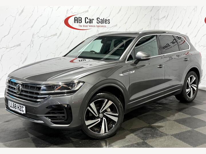 Volkswagen Touareg 3.0 TDI V6 R-Line Tech Tiptronic 4Motion Euro 6 (s/s) 5dr Volkswagen Touareg 3.0 TDI V6 R-Line Tech Tiptronic 4Motion Euro 6 (s/s) 5dr