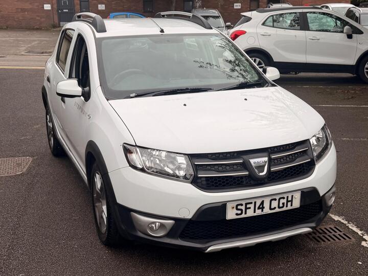 Dacia Sandero Stepway 0.9 TCe Laureate Euro 5 5dr