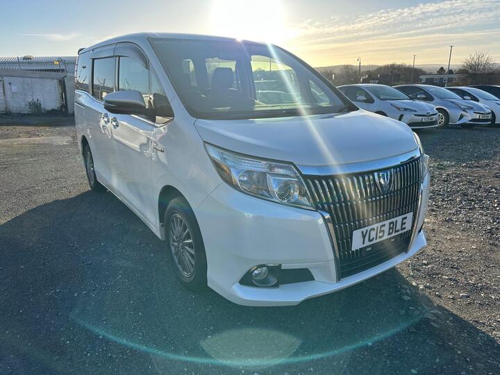 Toyota Voxy Esquire 1.8 VVT-h Hybrid Leather Ulez