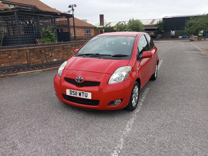Toyota Yaris 1.0 VVT-i T Spirit Euro 5 3dr
