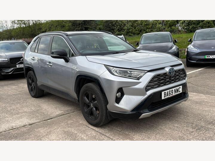 Toyota RAV4 2.5 VVT-h Dynamic CVT 4WD Euro 6 (s/s) 5dr Toyota RAV4 2.5 VVT-h Dynamic CVT 4WD Euro 6 (s/s) 5dr