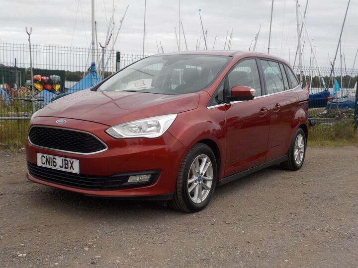 Ford Grand C-Max 1.5 TDCi Zetec Euro 6 (s/s) 5dr Ford Grand C-Max 1.5 TDCi Zetec Euro 6 (s/s) 5dr